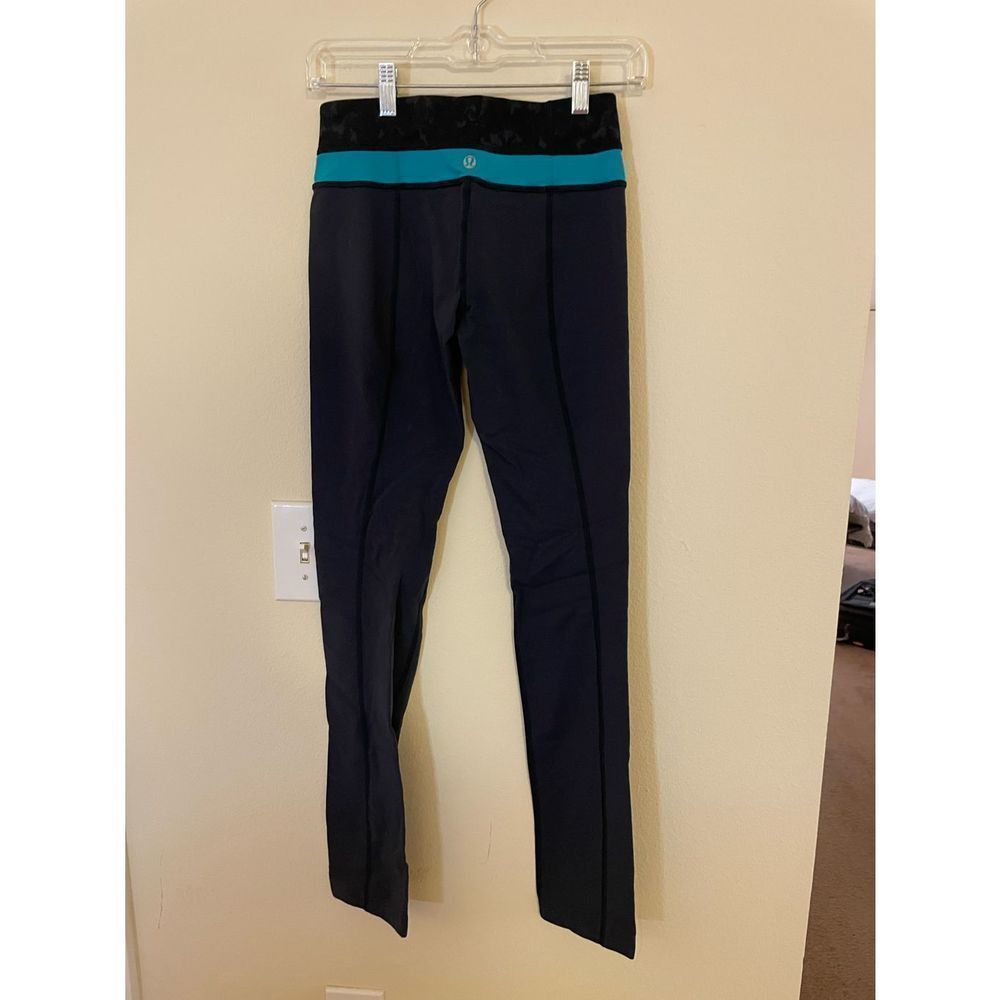 Lululemon 2010s Low Rise Leggings 28” - Picture 3 of 3